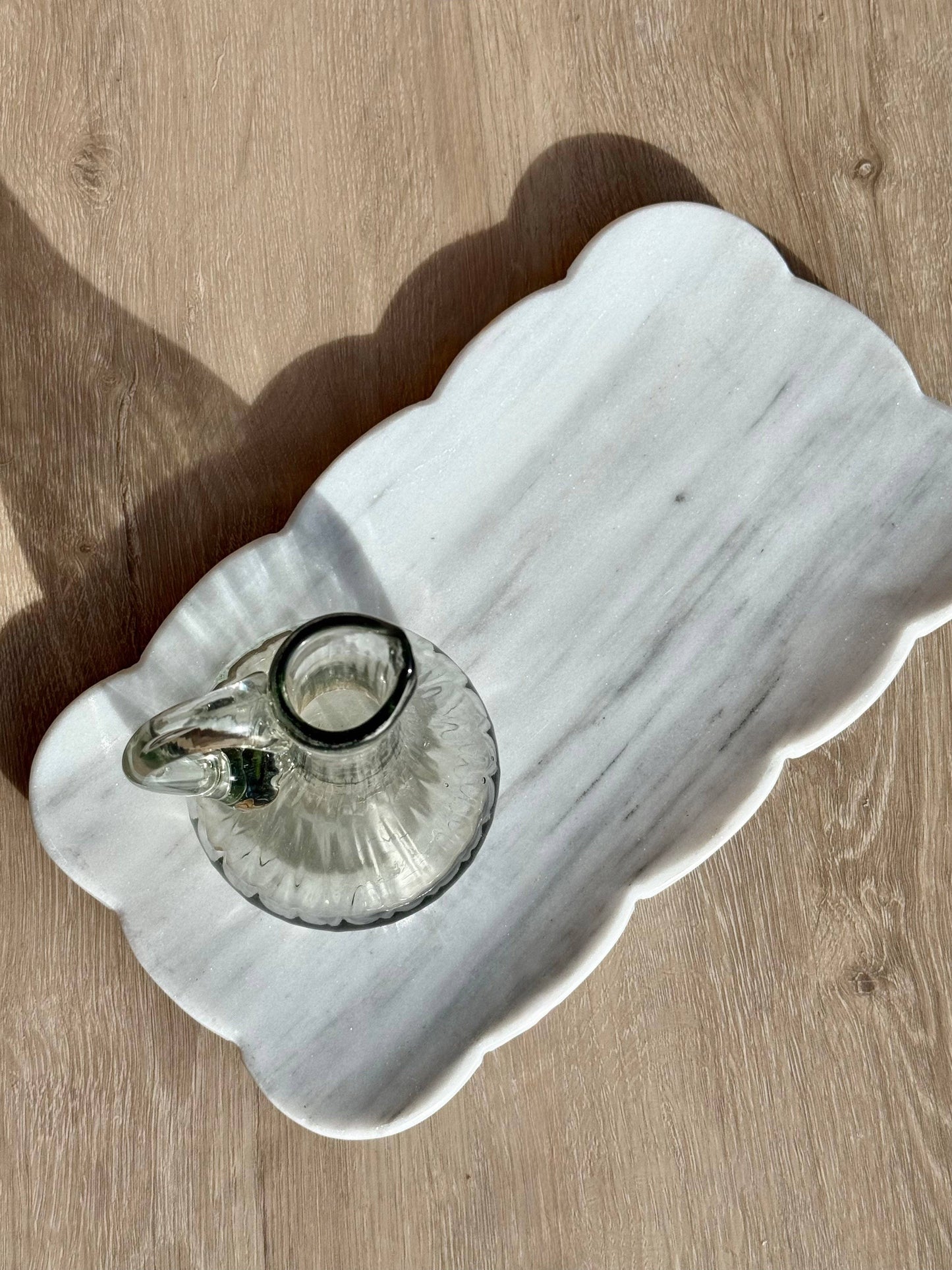 Scalloped Marble Tray | White