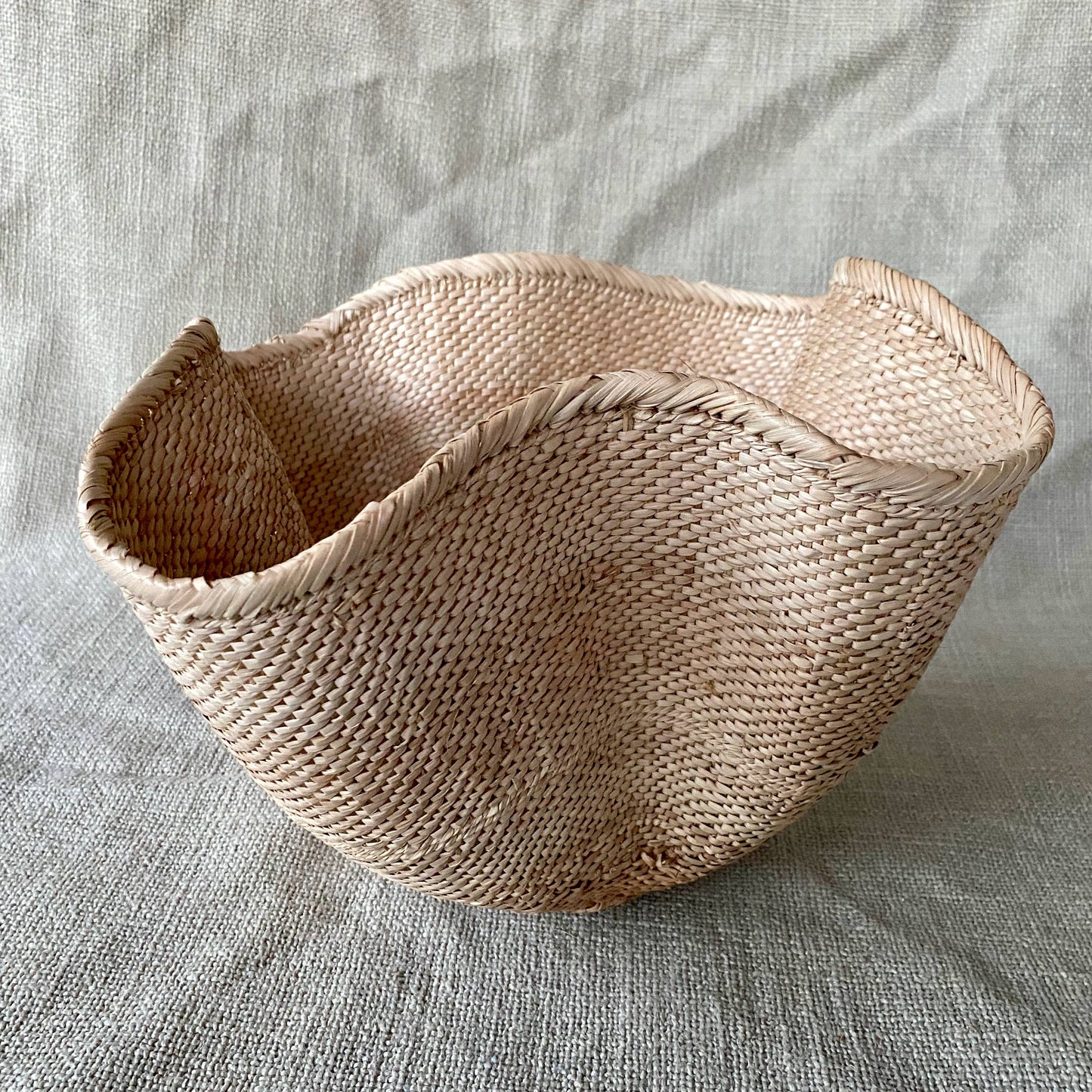 Wavy Palm Leaf Dancing Basket | Small