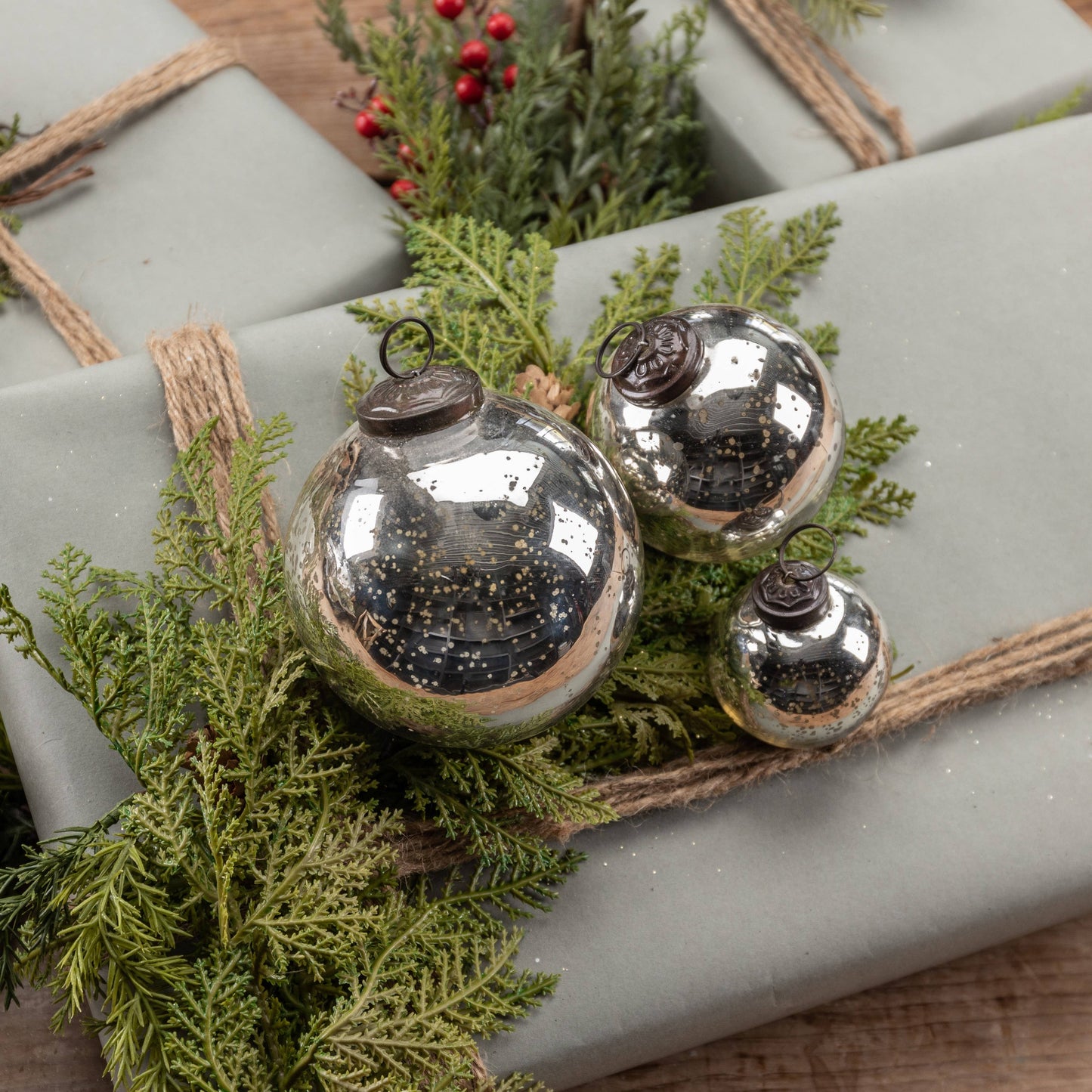 4" Silver Aged Ornament