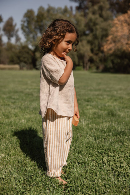 Gauze Placket Tee | Almond