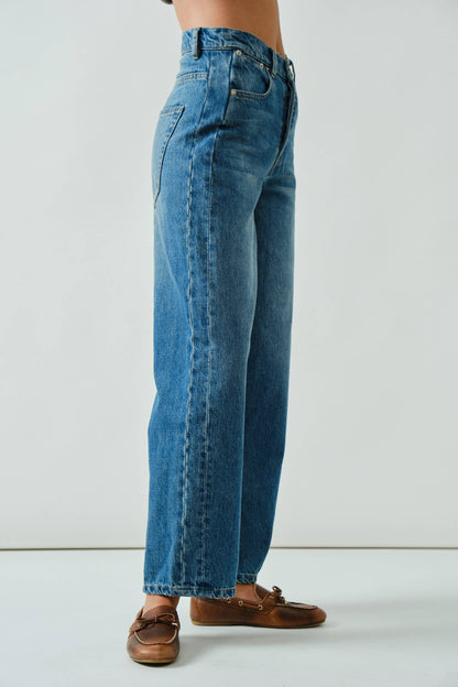 Slim Semi Barrel Jeans | Medium Wash