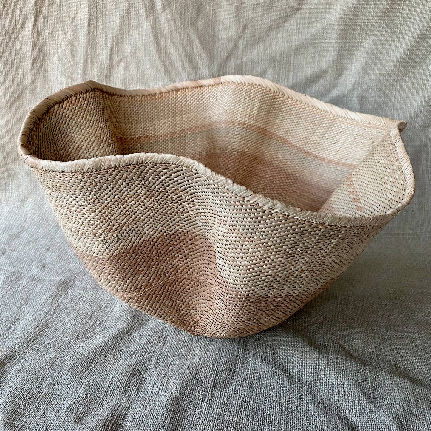 Wavy Palm Leaf Dancing Basket | Small