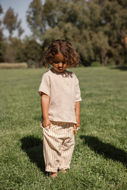 Gauze Placket Tee | Almond