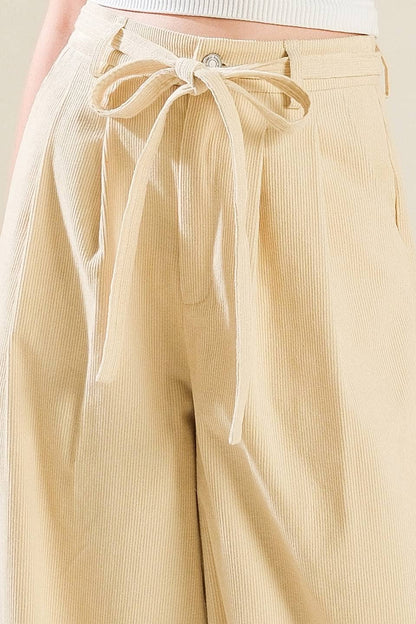 A solid woven pant - FP1296: Beige / Contemporary / M