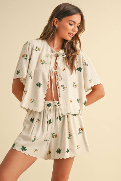 Floral Embroidery Linen Shorts
