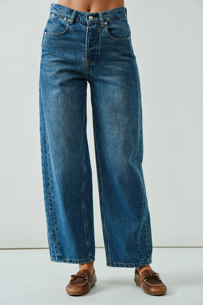 Slim Semi Barrel Jeans | Medium Wash