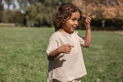 Gauze Placket Tee | Almond