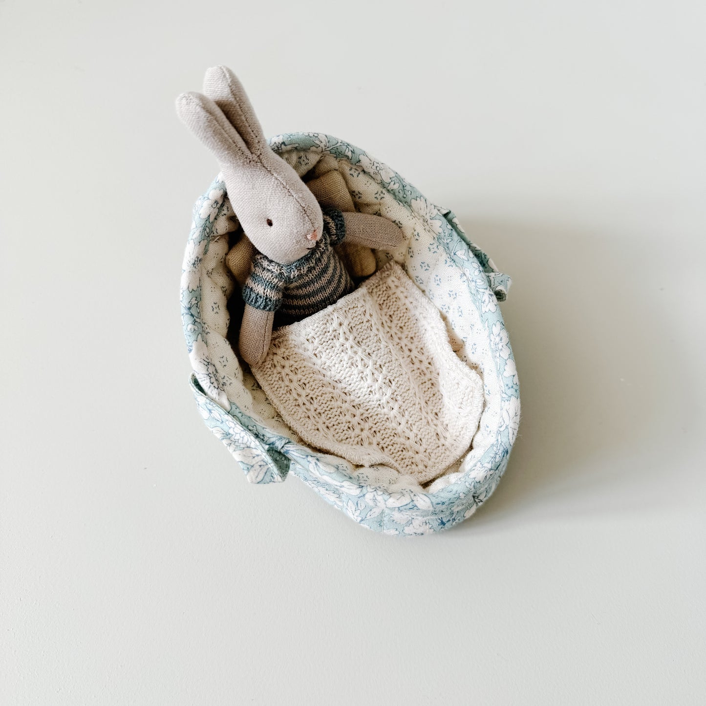 Rabbit in carry cot | Micro | Maileg