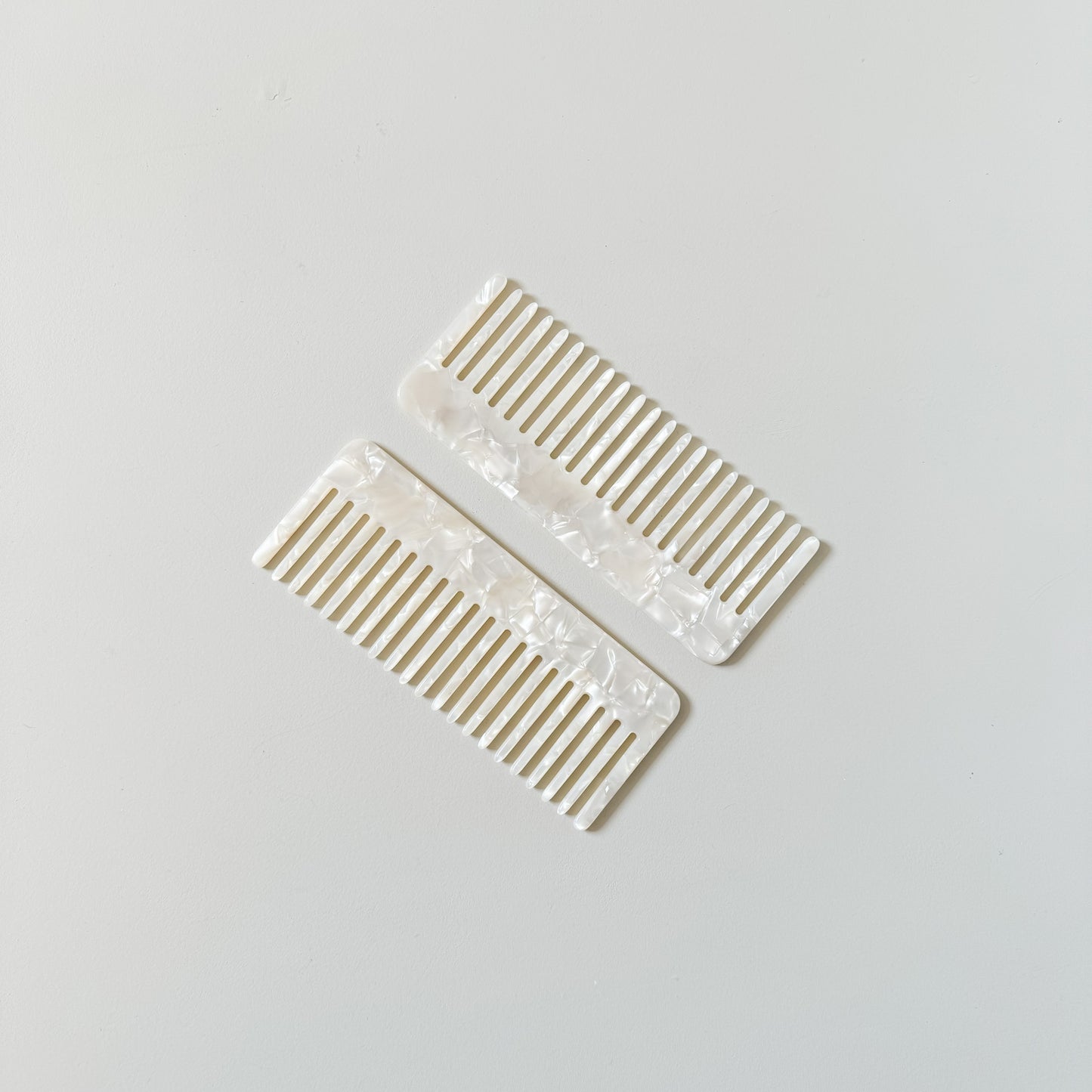 Classic Hair Comb | Cream Cheese