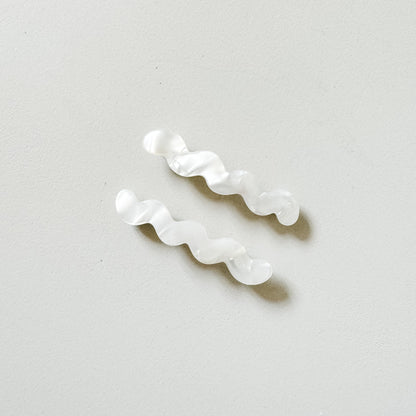 Wave Slide Hair Pin Set | Cream Cheese