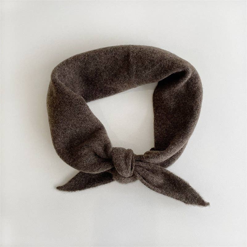 FUZZY WOOL CRAVAT SCARF - neutral: Brown