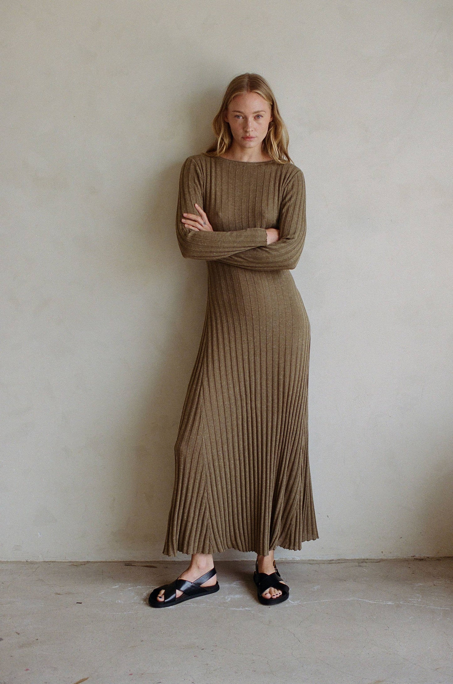 Alma  Knit Sweater Maxi | Brown