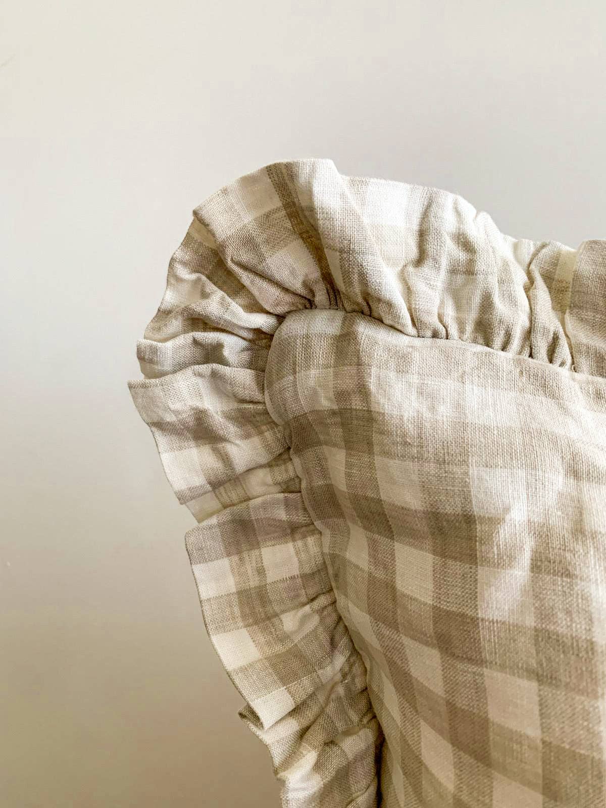 Pure French Linen Ruffle Lumbar | Dove Grey